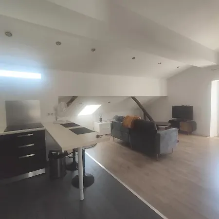 Beau T2 Sur Le Vieux Port, Centre De *