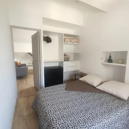 Beau T2 Sur Le Vieux Port, Centre De Lejlighed