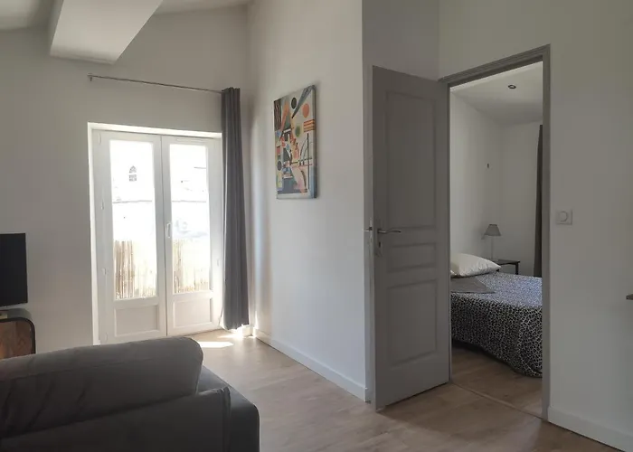 Beau T2 Sur Le Vieux Port, Centre De * Bastia (Corsica)